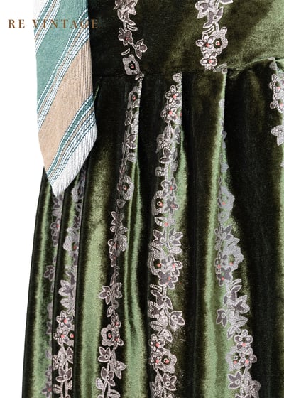 宮廷公主高級綠絨布細肩帶洋裝7