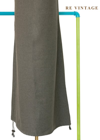 質感單品 - 抽繩領機能感森林綠長洋裝11