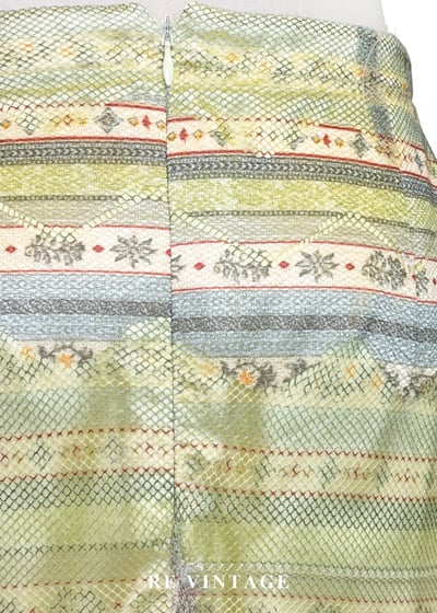 黃綠調春日湖水線條圖騰中長裙（25"）9