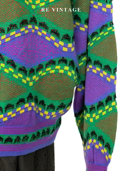 霓虹雜訊裡的幾何波浪針織毛衣9