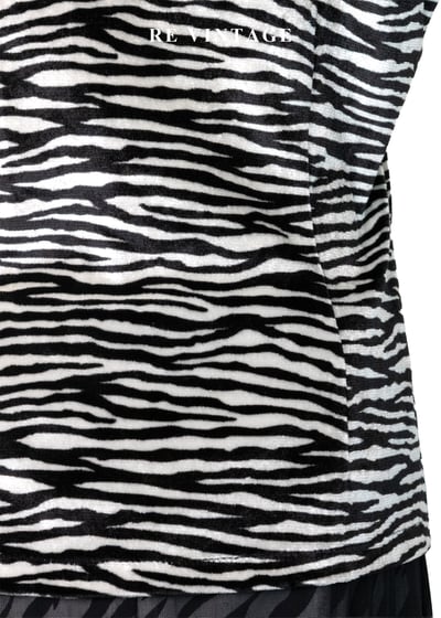 黑白流動斑馬紋絨布上衣9