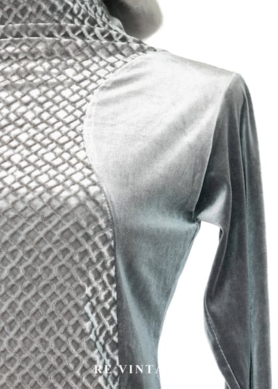 冰川代碼 - 銀灰色菱格絨布上衣4