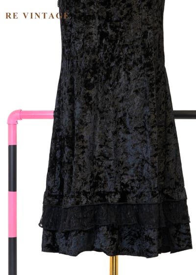 質感單品 - 黑天鵝絨布圓領迷你洋裝4