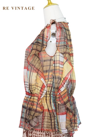 透光晨間荷葉邊格紋上衣8