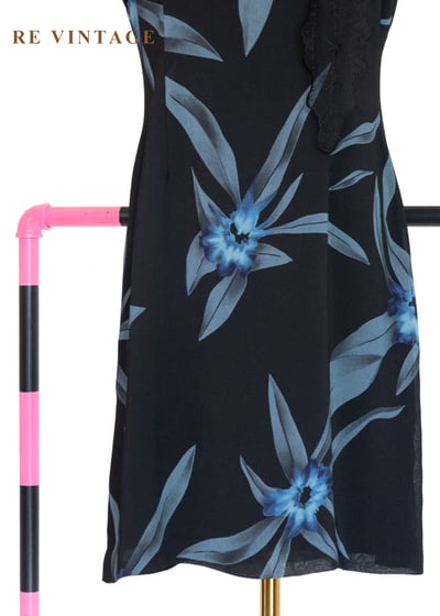 月光下的暗夜百合短洋裝4