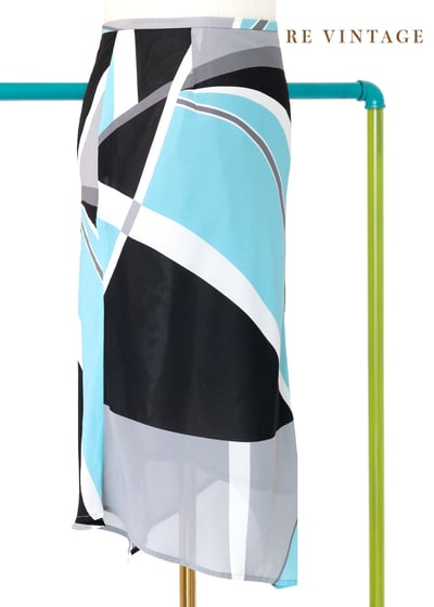陽光下的水藍色幾何圖形及膝裙（26"）6