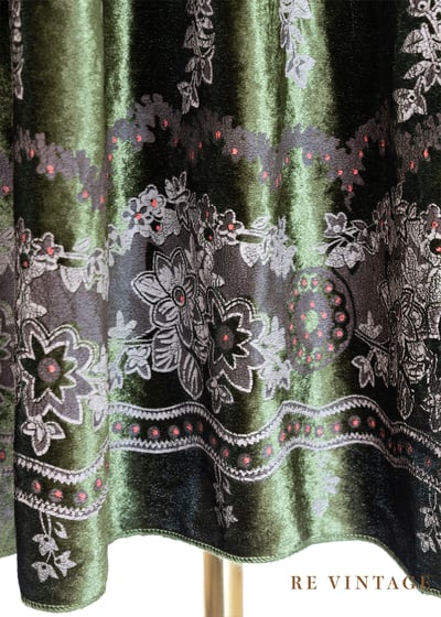 宮廷公主高級綠絨布細肩帶洋裝5