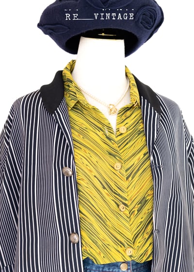 天天深藍線條薄款外套6