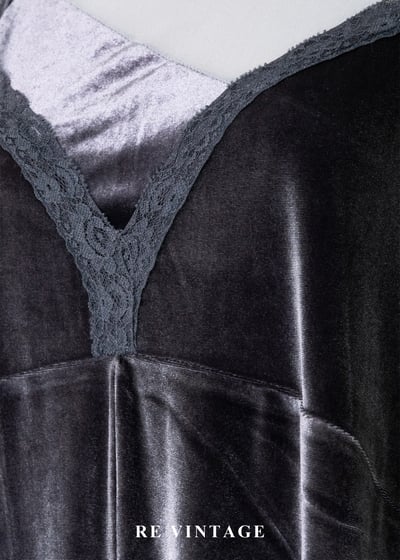 夜色灰光疊影絨布長洋裝8