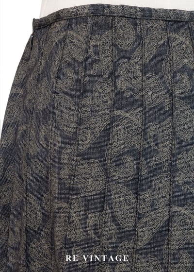 Paisley 深灰直條褶紋美裙（26"）10