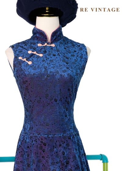 夜藍錦書紫蘭紅光迷你洋裝7