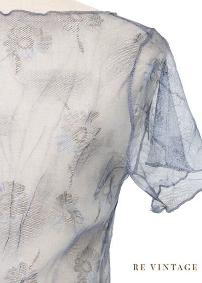 煙藍色浮花透膚網紗上衣9