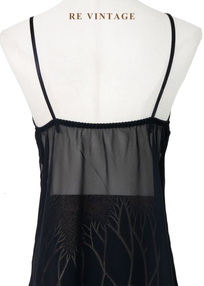 金線刺繡黑透膚細肩帶背心11