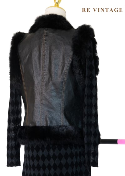 細緻壓花皮革毛毛背心12