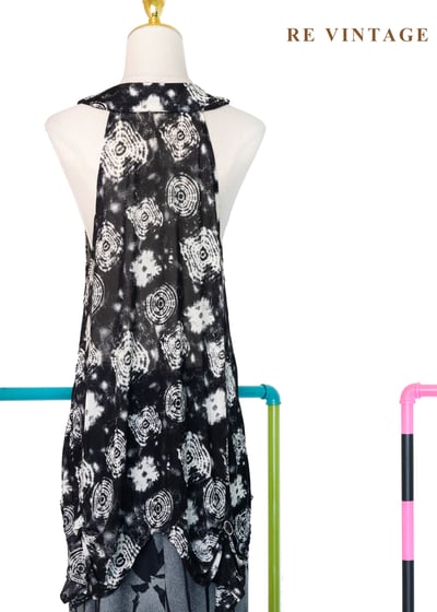 黑系紮染幾何圖騰長版背心10