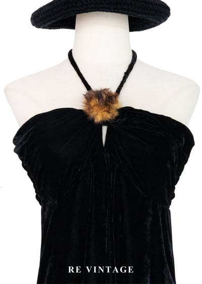 黑魔女娃娃繞頸黑絨迷你洋裝3