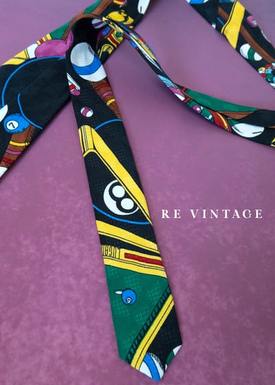 場紳士俱樂部深夜的撞球領帶7