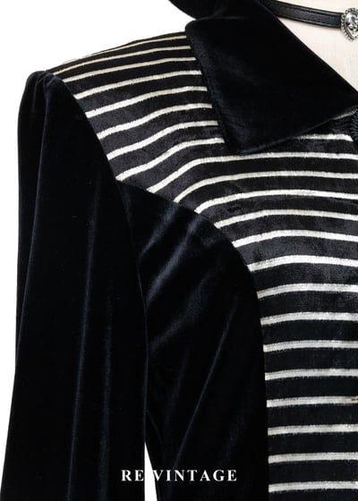 條紋狂想曲排釦黑絨洋裝6