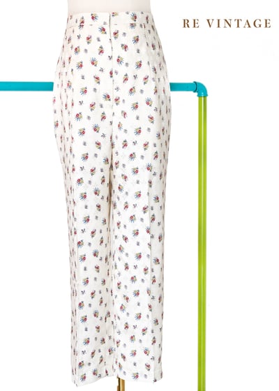 光澤香草奶白色小花高腰九分褲（27-29"）1