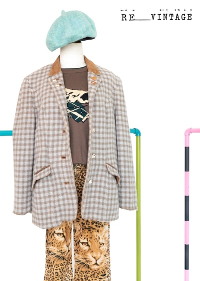 淺棕灰色泰迪熊格子西裝外套1