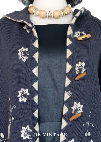 雪落森林灰紫色牛角釦針織毛衣外套3