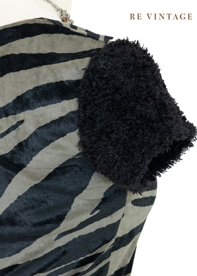 軍綠色斑馬毛毛絨布上衣7