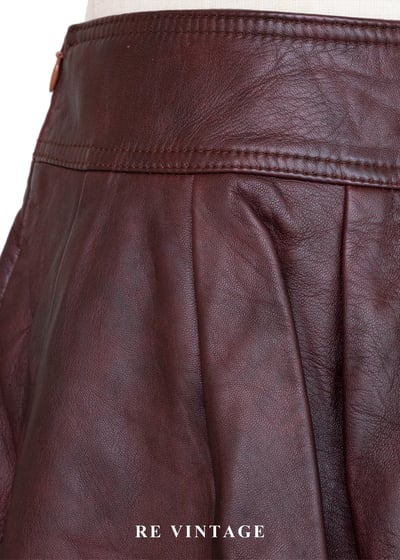 辣味勃根地皮革燈籠短裙（27"）5