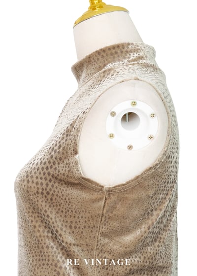 星鑽壓紋絨布背心7