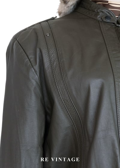 末日荒遠的率性皮革外套8