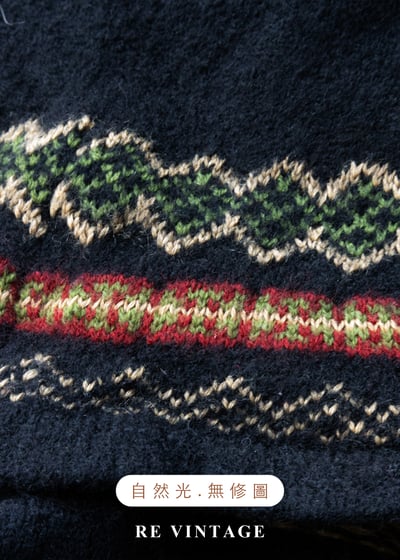 圖騰滾邊霧藍小毛球短版斗篷15