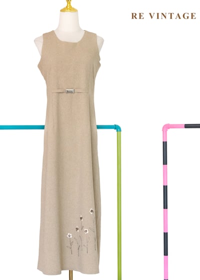 質感單品 - 燕麥色小白花長洋裝1