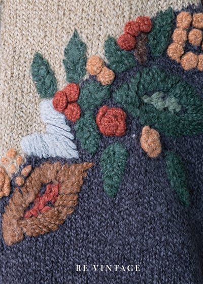 深灰色の立體毛線小花針織外套7