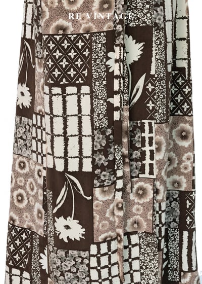 咖啡拼景 - 花草與格紋高腰長裙（26"）6
