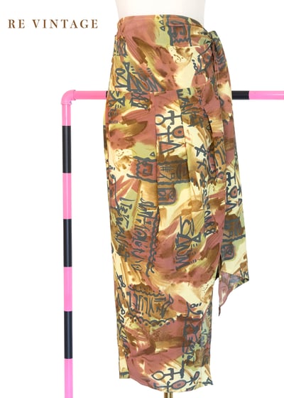 太陽信仰不規則比劃一片式美裙（26-27"）1