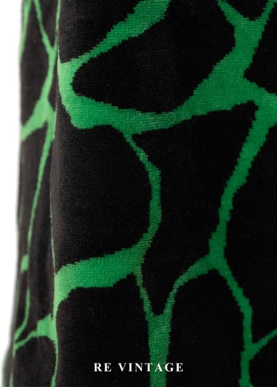 螢光綠長頸鹿紋絨布迷你洋裝9