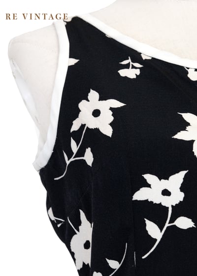 氣質單品 - 黑白小花迷人夏日洋裝5