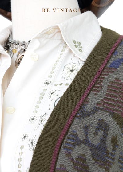 軍綠色の抽象線條針織毛背心13