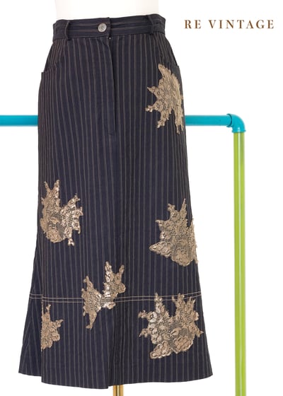 俐落の金花蕾絲拼貼線條及膝裙（27"）1