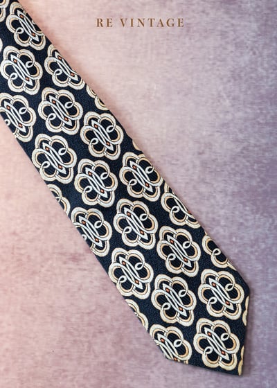 Navy Floral Block Tiles 美領帶2