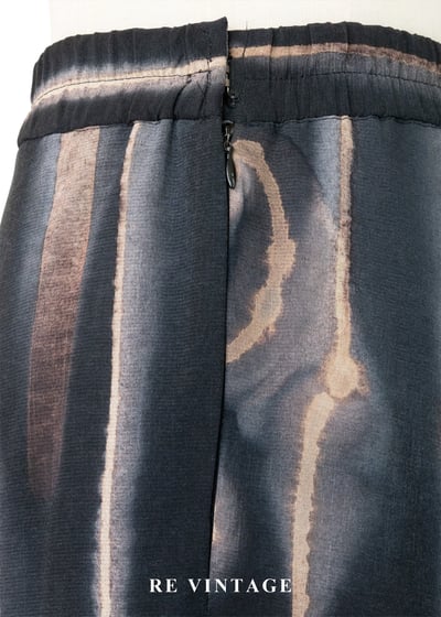 夜晚湖面聲波長裙（27-28"）11