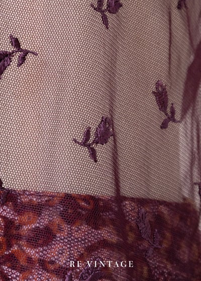 魔幻蕾絲細緻花紋透膚細肩帶背心6