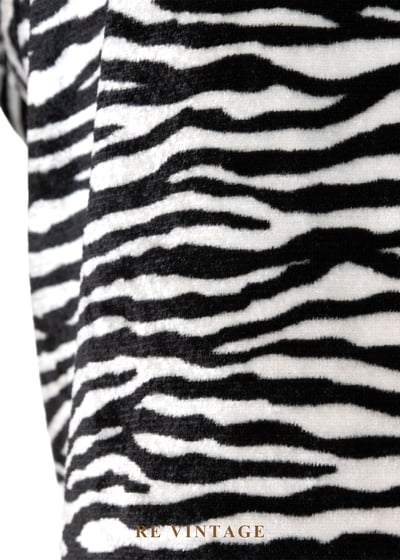 黑白流動斑馬紋絨布上衣6