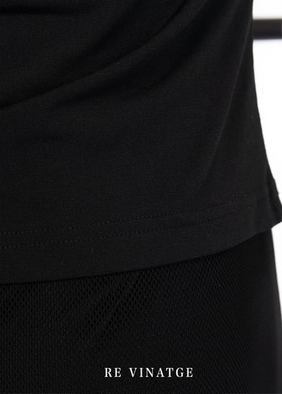 七彩色階黑色彈性細肩帶背心7