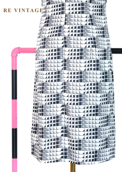 黑白像素幾何靜默洋裝10