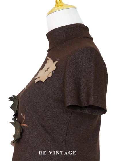 暖棕花帖短袖上衣7