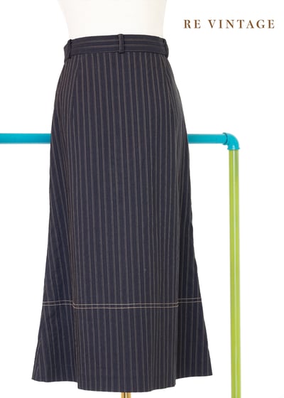 俐落の金花蕾絲拼貼線條及膝裙（27"）9