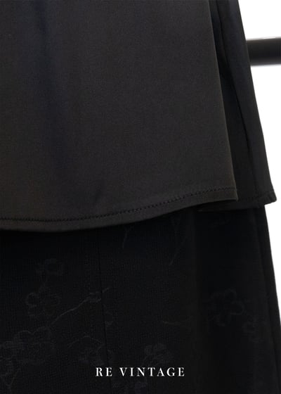 奶霧花語甜美黑系細肩帶背心4