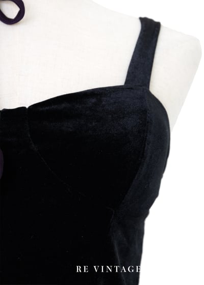 必備單品 - 黑絨布小背心4