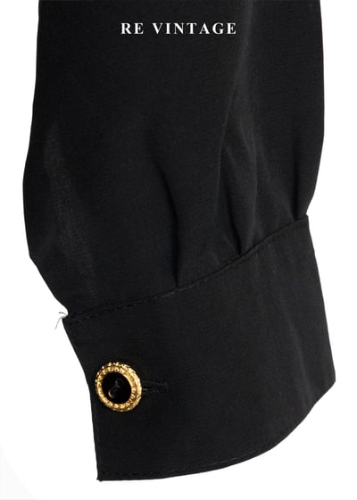 質感單品 - 法式雕花金釦鏤空領黑襯衫8