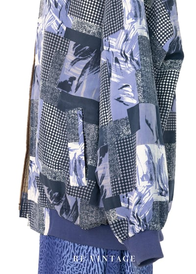 Canvas 裡的小花格紋薄款外套14